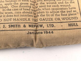 Großbritannien 2. Weltkrieg, Verbandspäckchen " First Field Dressing" datiert 1944