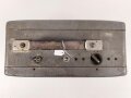 Radione R2, Empfangsgerät Wehrmacht Truppenbetreuung. Die Nachkriegsgeräte sind ähnlich, haben aber zum Beispiel Königsberg nicht im Suchfeld. Typenschild fehlt, vermutlich überlackiertes Stück, Funktion nicht geprüft