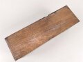 Klappenschrank, sicherlich zivile Ausführung. Maße etwa 15 x 46 x 15cm. Ungereinigt, Funktion nicht geprüft