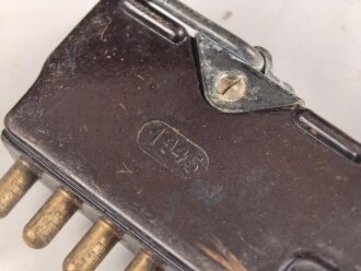 Feldfernsprecher 33 der Wehrmacht. Ungereinigtes Stück, datiert 1940, Funktion nicht geprüft, Innen nicht rausnehmbar