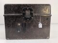 Feldfernsprecher 33 der Wehrmacht. Ungereinigtes Stück, datiert 1940, Funktion nicht geprüft, Innen nicht rausnehmbar