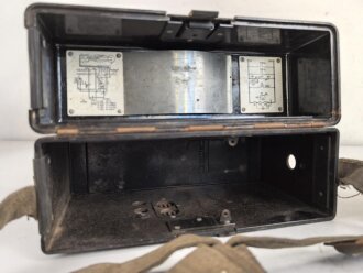 Feldfernsprecher 33 der Wehrmacht. Ungereinigtes Stück, datiert 1940, Funktion nicht geprüft