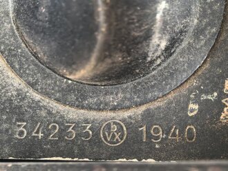 Feldfernsprecher 33 der Wehrmacht. Ungereinigtes Stück, datiert 1940, Funktion nicht geprüft
