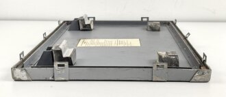 U.S.Army, Deckel für CY-573 / UP Carrying case. Originallack, Maße etwa 40 x 62cm. Alter unbekannt