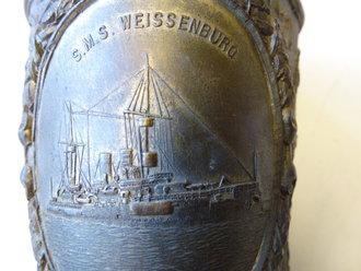 Erinnerungsbecher S.M.S.Weissenburg  (Panzerschiff, das ein Jahr während des Boxeraufstandes in China lag ). Höhe 14,5 cm