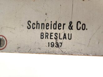 Schnurloser Überträger Wehrmacht datiert 1937. Guter Gesamtzustand, Funktion nicht geprüft, in Tasche, diese ebenfalls aus den 1930iger Jahren