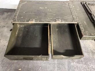 U.S. Army Field Desk Feldschreibtisch. Guter Zustand, wiegt etwa 40 Kilo. KEIN POSTVERSAND MÖGLICH