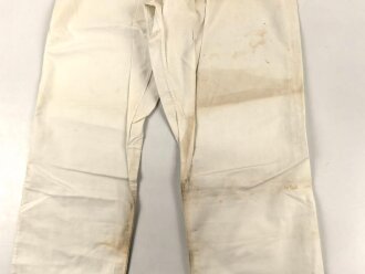 Weisse Unterhose für Mannschaften, vermutlich kaiserliche Marine. Ungestempelt, angeschmutzt