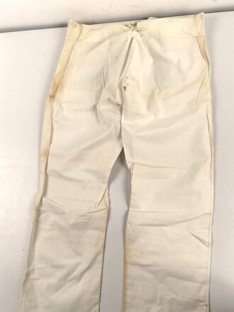 Weisse Unterhose für Mannschaften, vermutlich kaiserliche Marine. Ungestempelt, angeschmutzt