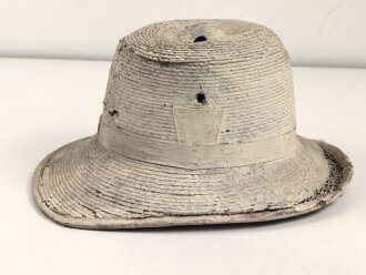 Tropenhelm, vermutlich aus der Kolonialzeit. Ziviles Modell