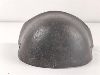 1.Weltkrieg  Stirnschutz für einen Stahlhelm. Gusseisen, keine Markierungen, "klingt" beim Anschlagen. Original ?