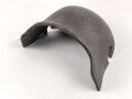 1.Weltkrieg  Stirnschutz für einen Stahlhelm. Gusseisen, keine Markierungen, "klingt" beim Anschlagen. Original ?
