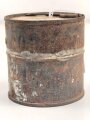 1. Weltkrieg, Dose " Kohlen für Scheinwerfer" ungeöffnet, Durchmesser etwa 80mm. Nicht gereinigt