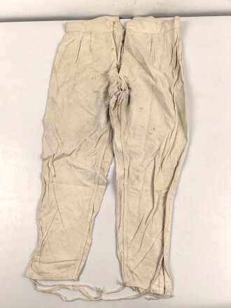 Lange, baumwollene Unterhose. Alter und Herkunft unbekannt