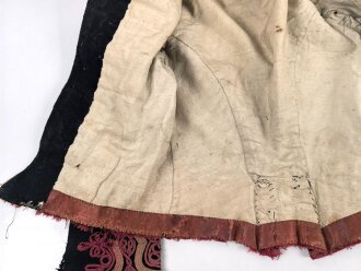 Jacke und Hose ohne Stempelung, vermutlich Richtung Algerien, Tunesien, Marokko zu verorten. Ungereinigt