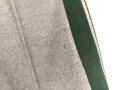 Steingraue Hose mit grünen Lampassen. Ich vermute Forst oder jagdlich . Keinerlei Stempelung, guter Zustand