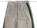Steingraue Hose mit grünen Lampassen. Ich vermute Forst oder jagdlich . Keinerlei Stempelung, guter Zustand