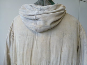 Wintertarnjacke Splittermuster, wendbar auf weiß, getragenes Stück, Reparaturstellen aus der Zeit