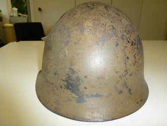 Japan 2.Weltkrieg, Stahlhelm Originallack, Schlachtfeldfund eines amerikanischen Soldaten