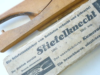 Stiefelknecht in der originalen Verpackung