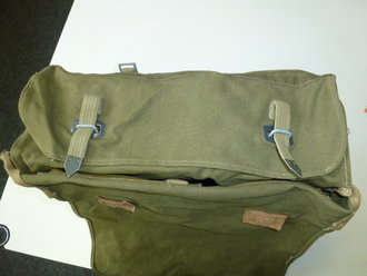 Pionier Seitentasche für 3 kg Ladungen, sehr guter Zustand ( Es gibt zwei Koppeltaschen, einen Rucksack und diese Umhängetasche )