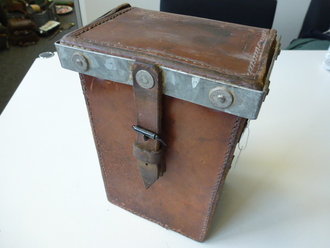British 1941 dated Vickers pouch in good condition