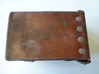 British 1941 dated Vickers pouch in good condition