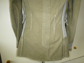 Heer, Tropenfeldbluse 1.Modell für das Afrikakorps, getragenes Stück in gutem Zustand, selten. Schulterbreite / Shoulder 45cm, Armlänge / arm lenght 65cm