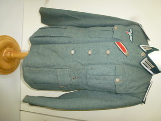 Feldbluse für Mannschaften M36, alle Effekten Originalvernäht, leicht getragenes Stück. Leider zwei neuzeitliche Reparaturstellen ( siehe Fotos )