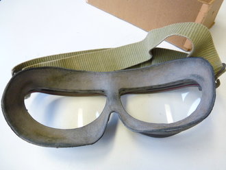 Luftwaffe " Landfliegerbrille", Komplett mit Zubehör in Pappschachtel. In diesem Zustand sehr selten