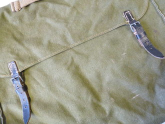 Kleidersack 31, seltene Variante mit Trageriemen aus erbeutetem britischem Webmaterial