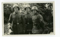 2 Fotos Reichswehr / frühe Wehrmacht  , Stahlhelm mit Ohrenausschnitt, Maße 10x14cm