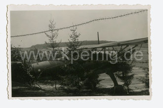 Foto Flugzeug am Rollfeld, Maße 9x6cm