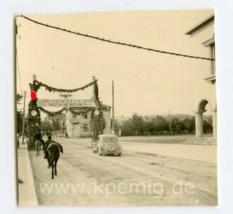 6 Fotos Bulgarien Einmarsch, Maße ca. 5x5cm, datiert 1941