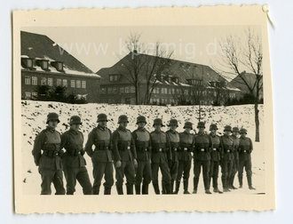 Foto, Infanterie vor der Schießübung, Maße 7x8,5cm