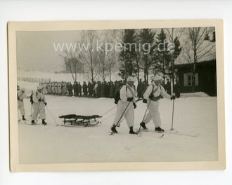 Gebirgsjäger im Schneetarnanzug, Maße 10,5x7cm