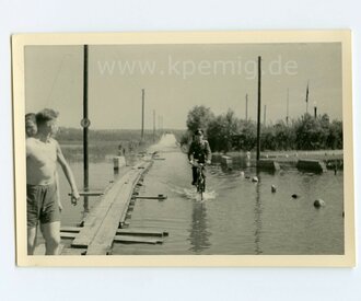 Saaleüberschwemmung bei Halle 1941, Maße 10x7cm