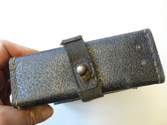 MG 34 / 42 Werkzeugtasche aus Ersatzmaterial mit Webschlussriemen, sehr guter Zustand