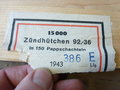 36 Pappschachteln " 100 Zündhütchen 92/36 " in originaler Umverpackung. Nur die Verpackungen, kein Inhalt