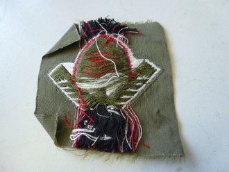 Reichsarbeitsdienst Feldmütze, getragenes Stück, das neuwertige Abzeichen lose anbei