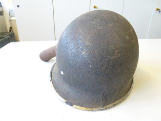 Jaucheschöpfer aus US Stahlhelm , Nachkriegsprodukt "Schwerter zu Pflugscharen "