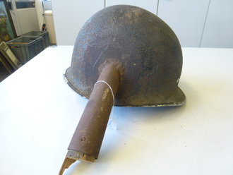 Jaucheschöpfer aus US Stahlhelm , Nachkriegsprodukt "Schwerter zu Pflugscharen "