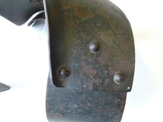 1.Weltkrieg, Grabenpanzer mit einer Platte, die Befestigung nicht zeitgenössisch, Originallack