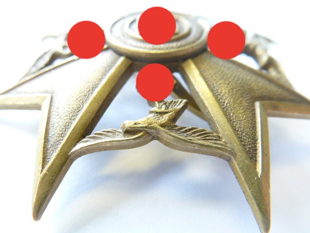 Spanienkreuz in bronze , Buntmetall, Nadel und Gegenhaken ~ Spanienkreuz in bronze , Buntmetall, Nadel und Gegenhaken ~ Nähmaschine Nadel Bewegt Sich Nicht