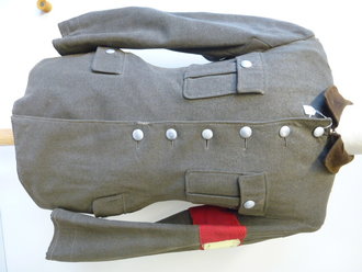 Reichsarbeitsdienst  Feldbluse , getragenes Kammerstück mit Armbinde,Kammer- und  Fundusstempel, Schulterbreite 42cm, Armlänge 61cm