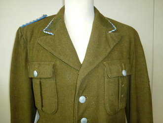 SA Dienstrock, getragenes Stück mit Fundusstempel / Etikett und REPRO Effekten / Original SA Tunic with REPRODUCTION insignia and Movie Prop markings inside, Schulterbreite 45,5 cm, Armlänge 57,5 cm