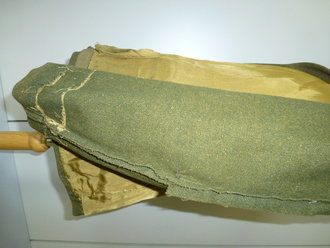 SA Dienstrock, getragenes Stück mit Fundusstempel / Etikett und REPRO Effekten / Original SA Tunic with REPRODUCTION insignia and Movie Prop markings inside, Schulterbreite 45,5 cm, Armlänge 57,5 cm