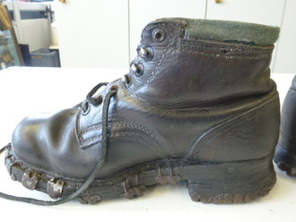 Gebirgsjäger, Paar Bergschuhe Sohlenlänge 28cm