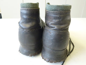 Gebirgsjäger, Paar Bergschuhe Sohlenlänge 28cm