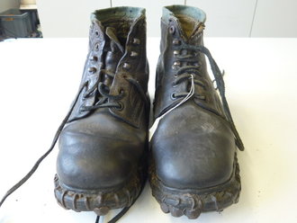 Gebirgsjäger, Paar Bergschuhe Sohlenlänge 28cm